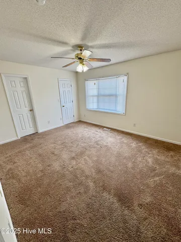 $1,200 | 3939 Sterling Pointe Drive, Unit SSS4, Winterville, NC 28590