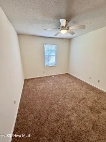 $1,200 | 3939 Sterling Pointe Drive, Unit SSS4, Winterville, NC 28590