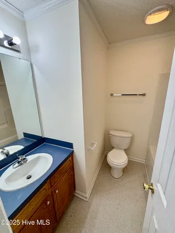 $1,200 | 3939 Sterling Pointe Drive, Unit SSS4, Winterville, NC 28590