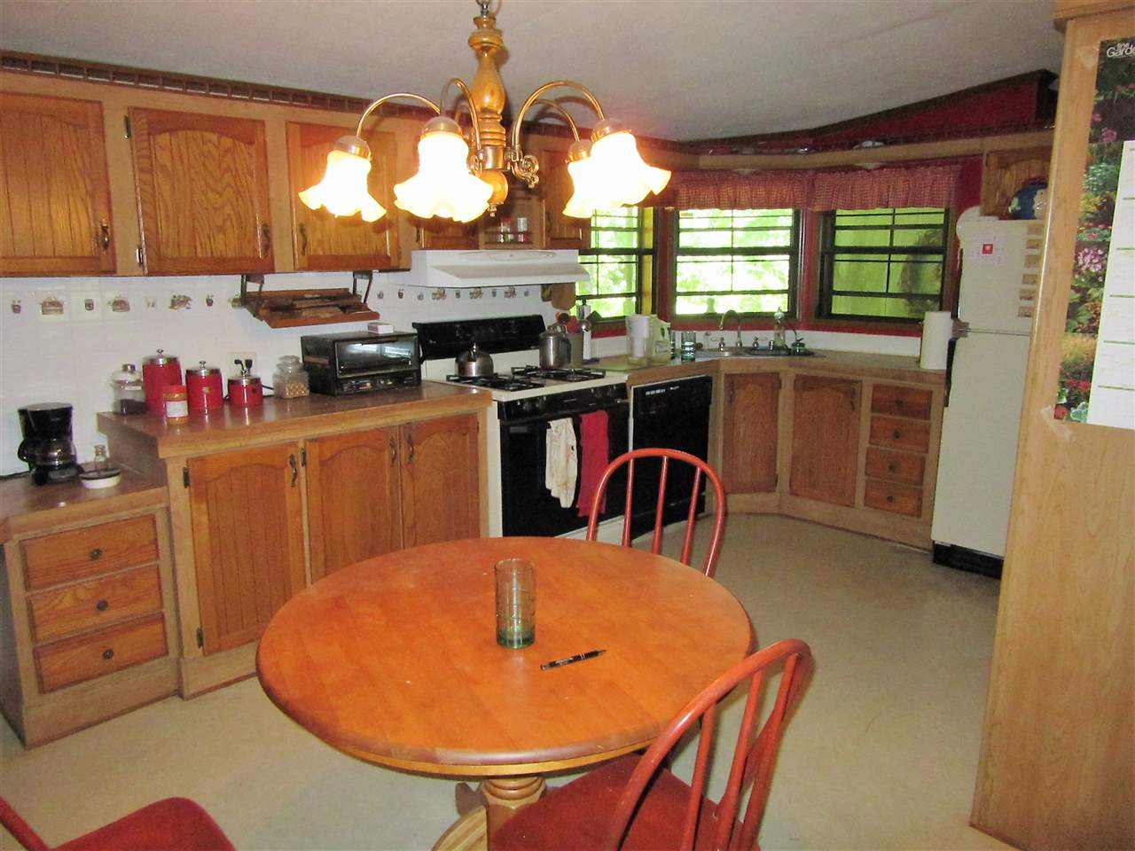 278 Murry Holt Road Bedford, IN 47421 - Photo 5 of 35