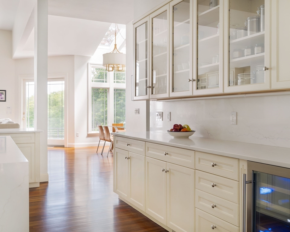 100 Westcliff Road Weston, MA 02493 - Photo 14 of 37