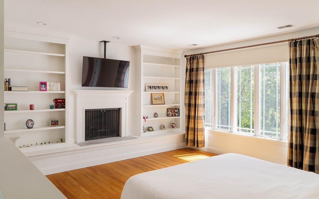 100 Westcliff Road Weston, MA 02493 - Photo 26 of 37