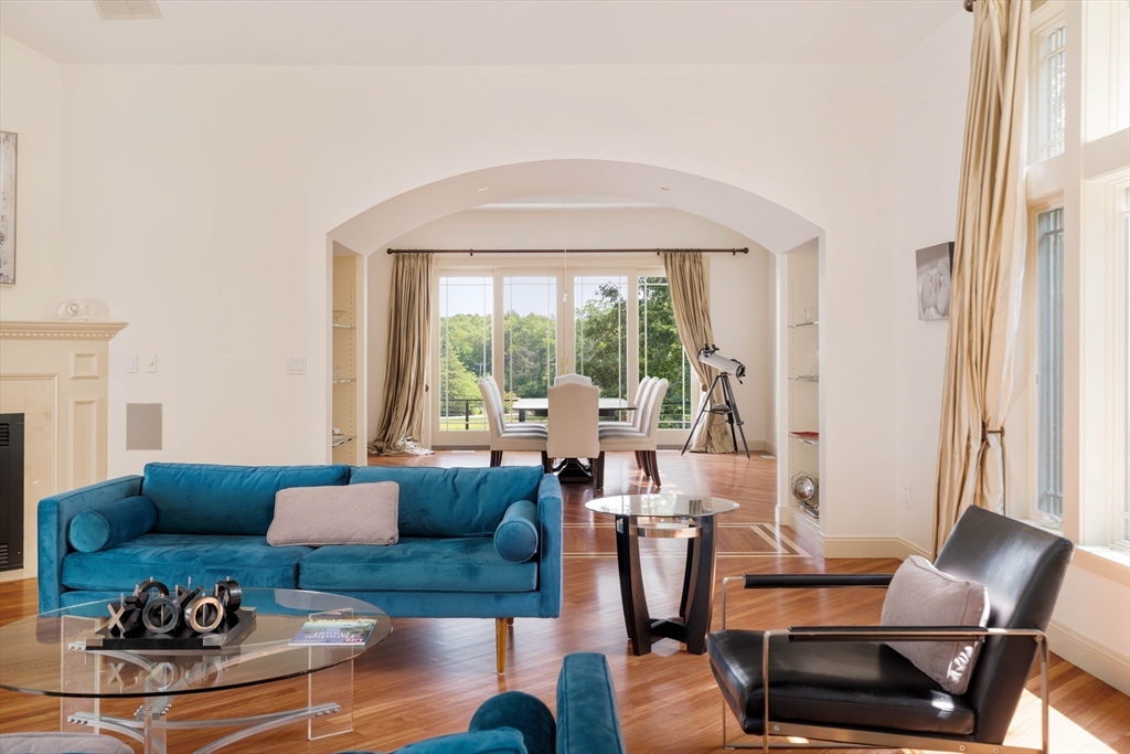 100 Westcliff Road Weston, MA 02493 - Photo 7 of 37