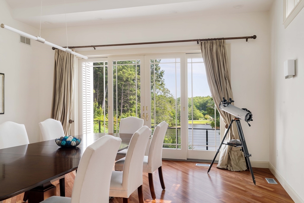 100 Westcliff Road Weston, MA 02493 - Photo 10 of 37