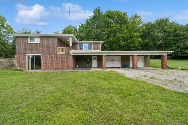 $325,000 | 40 Peters Road, Greensburg, PA 15601