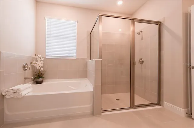 $3,200 | 5246 Grove Mill Loop, Bradenton, FL 34211