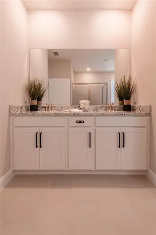 $3,200 | 5246 Grove Mill Loop, Bradenton, FL 34211