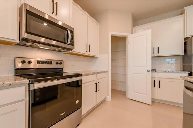 $3,200 | 5246 Grove Mill Loop, Bradenton, FL 34211