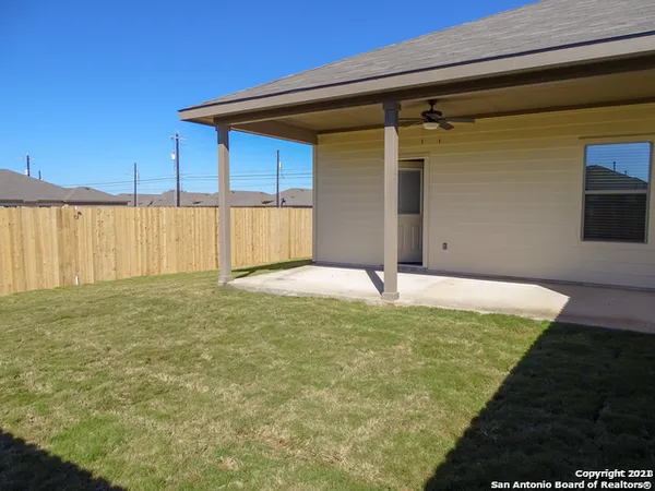 $1,395 | 2592 Pahmeyer Road, New Braunfels, TX 78130