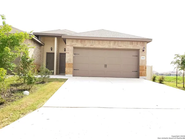 $1,395 | 2592 Pahmeyer Road, New Braunfels, TX 78130