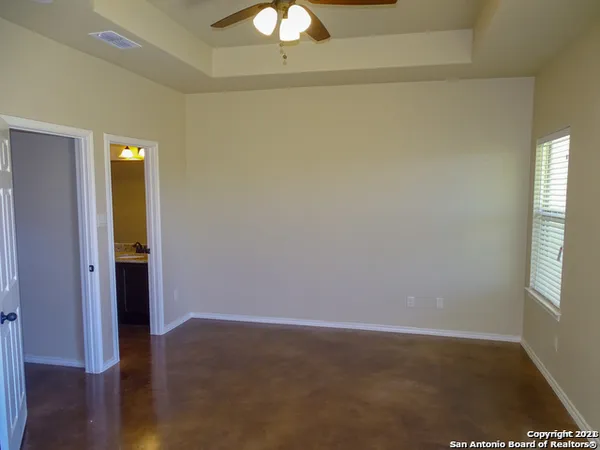 $1,395 | 2592 Pahmeyer Road, New Braunfels, TX 78130