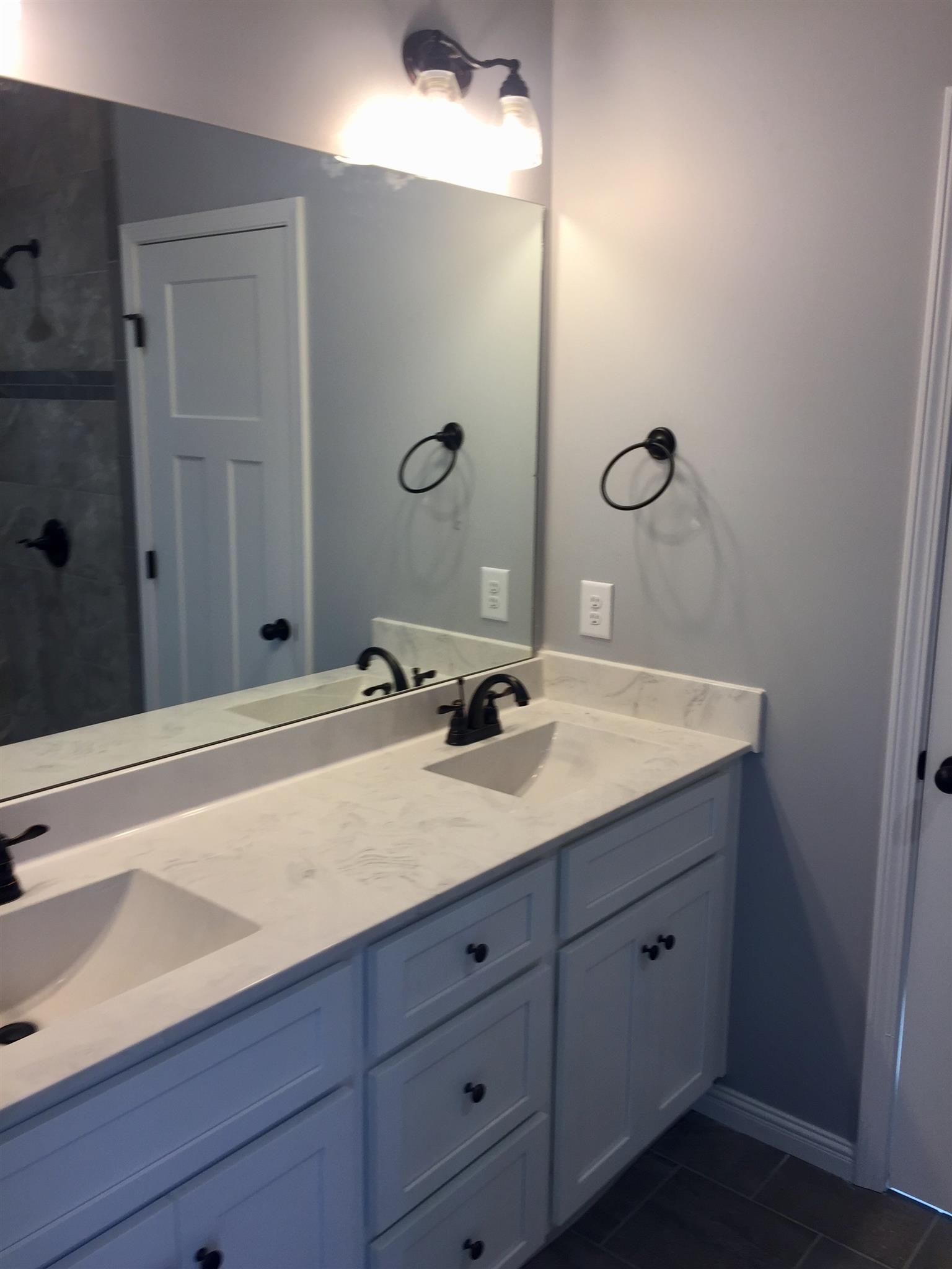515 Tom Link Road Cottontown, TN 37048 - Photo 9 of 11 Master vanity