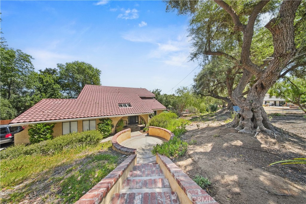 17007 Ranchero Road Riverside, CA 92504 - Photo 6 of 39