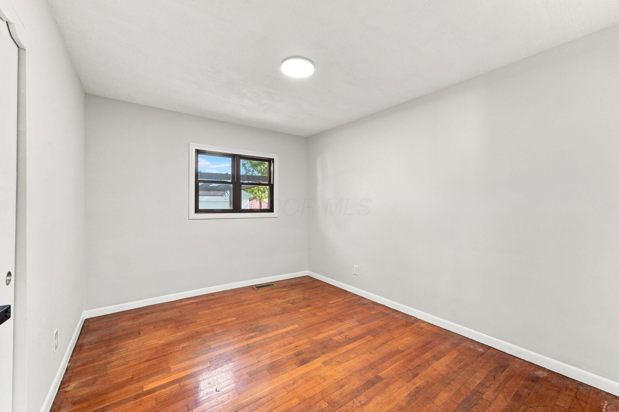 1554 Argus Road Columbus, OH 43227 - Photo 18 of 47 15-web-or-mls-1554-argus-rd
