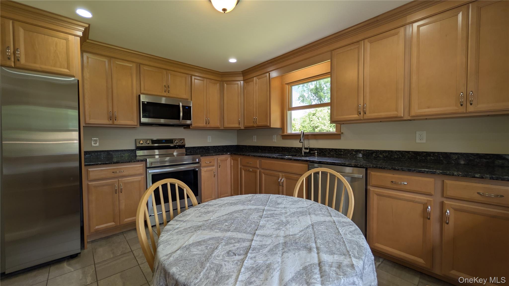 26 Roslyn Road Carmel, NY 10512 - Photo 16 of 42