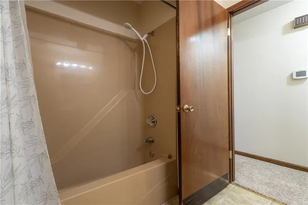 $274,900 | 4514 Alpha Lane, St. Joseph, MO 64506