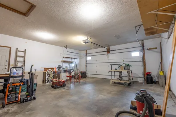 $274,900 | 4514 Alpha Lane, St. Joseph, MO 64506