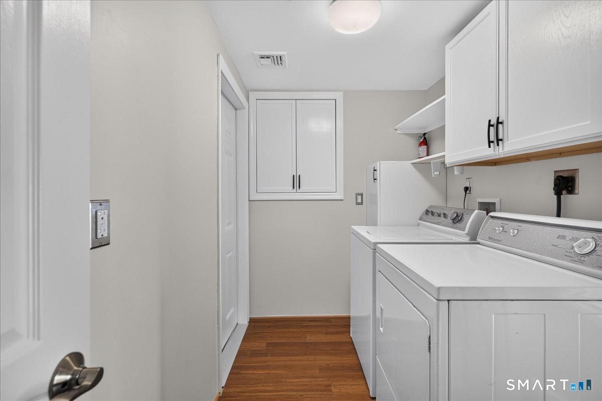 11 Derby Road Norwalk, CT 06854 - Photo 19 of 29 Gallery Image 19