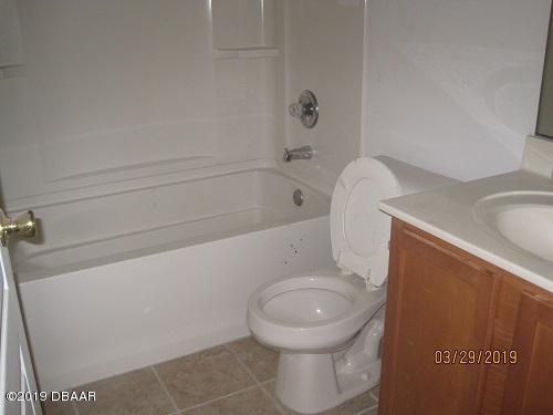 39 Ryecliffe Drive Palm Coast, FL 32164 - Photo 5 of 8 bath8
