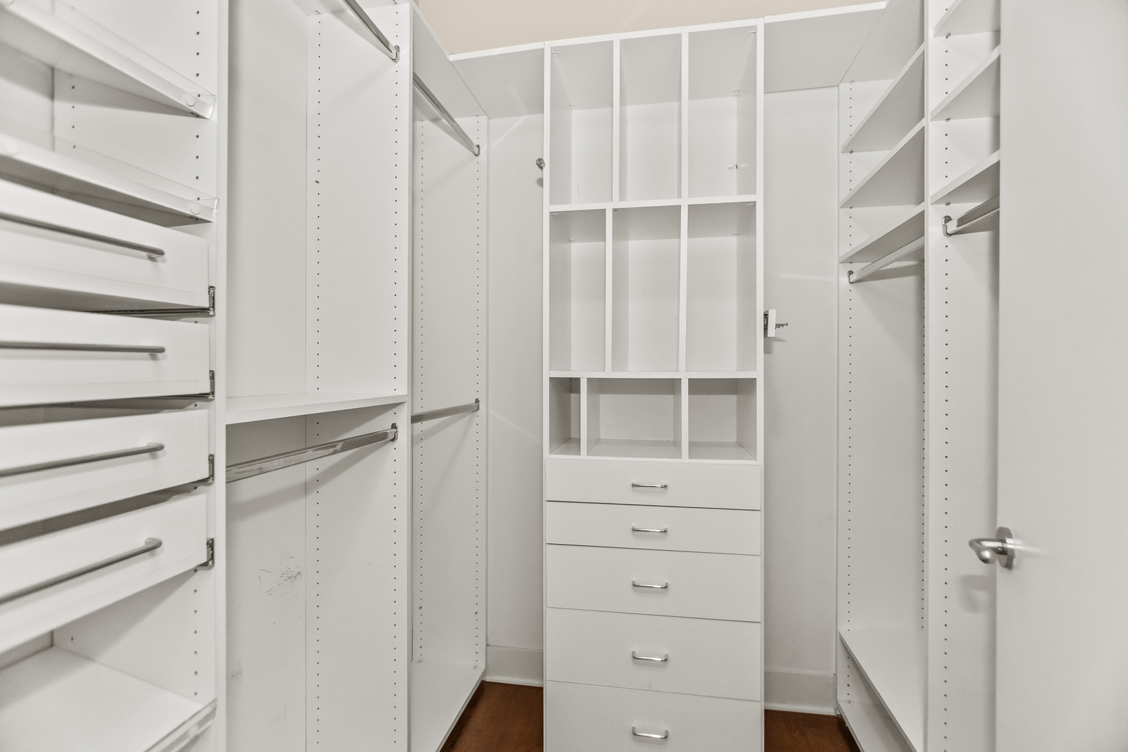 2303 South Michigan Avenue, Unit 208 Chicago, IL 60616 - Photo 15 of 21 a view of closet area