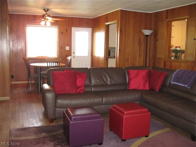 1528 Edgefield Road Lyndhurst, OH 44124 - Photo 9 of 13