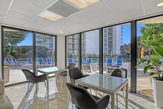 $620,000 | 5420 North Ocean Drive, Unit 1106, Singer Island, FL 33404