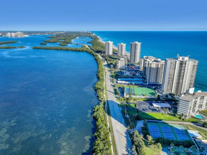 $620,000 | 5420 North Ocean Drive, Unit 1106, Singer Island, FL 33404