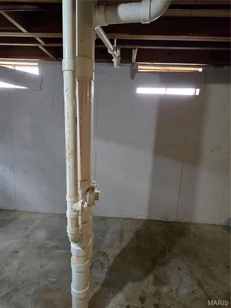 $375,000 | 1 Bruce Drive, Florissant, MO 63031