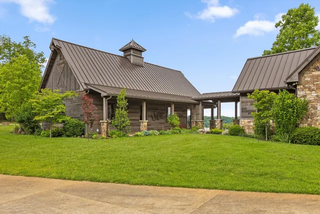 $2,750,000 | 6835 Jasper Highlands Boulevard, Jasper, TN 37347