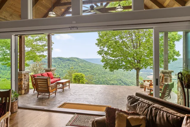 $2,750,000 | 6835 Jasper Highlands Boulevard, Jasper, TN 37347