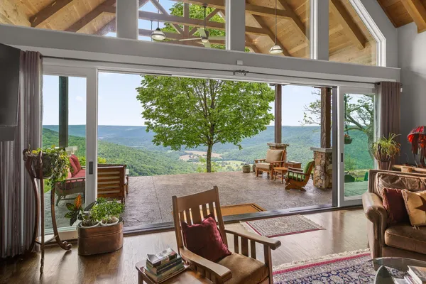 $2,750,000 | 6835 Jasper Highlands Boulevard, Jasper, TN 37347