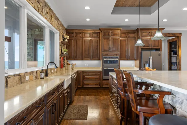 $2,750,000 | 6835 Jasper Highlands Boulevard, Jasper, TN 37347