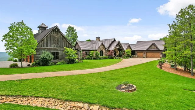 $2,750,000 | 6835 Jasper Highlands Boulevard, Jasper, TN 37347