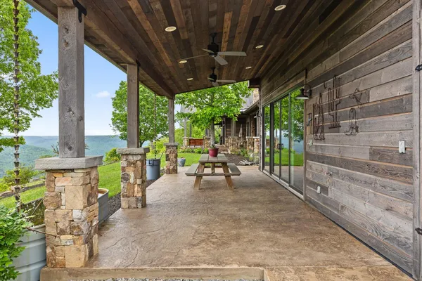 $2,750,000 | 6835 Jasper Highlands Boulevard, Jasper, TN 37347