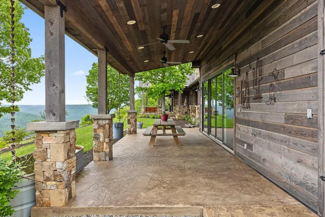 $2,750,000 | 6835 Jasper Highlands Boulevard, Jasper, TN 37347