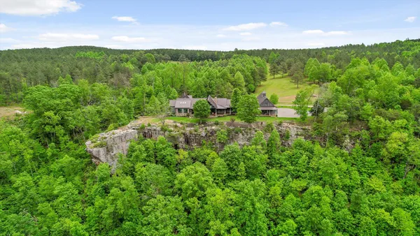 $2,750,000 | 6835 Jasper Highlands Boulevard, Jasper, TN 37347