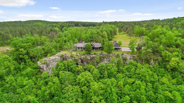 $2,750,000 | 6835 Jasper Highlands Boulevard, Jasper, TN 37347