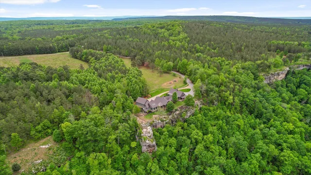 $2,750,000 | 6835 Jasper Highlands Boulevard, Jasper, TN 37347