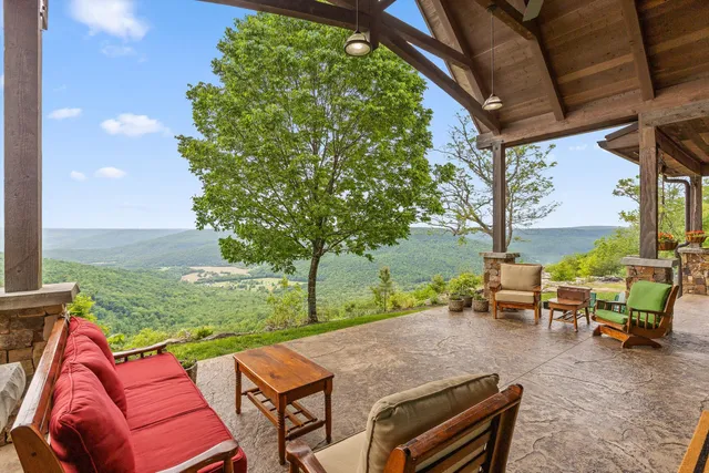 $2,750,000 | 6835 Jasper Highlands Boulevard, Jasper, TN 37347