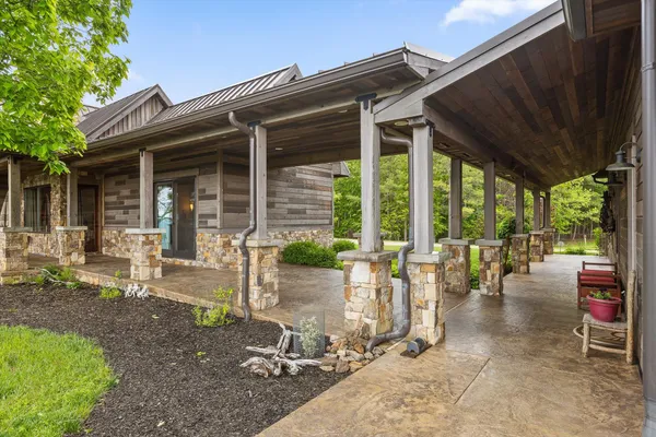 $2,750,000 | 6835 Jasper Highlands Boulevard, Jasper, TN 37347