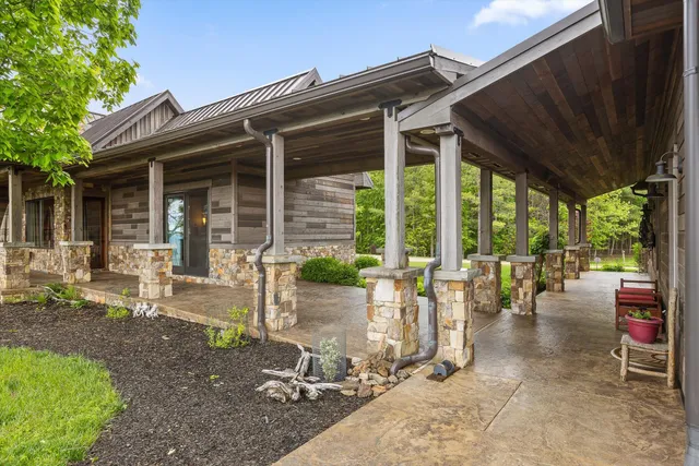$2,750,000 | 6835 Jasper Highlands Boulevard, Jasper, TN 37347
