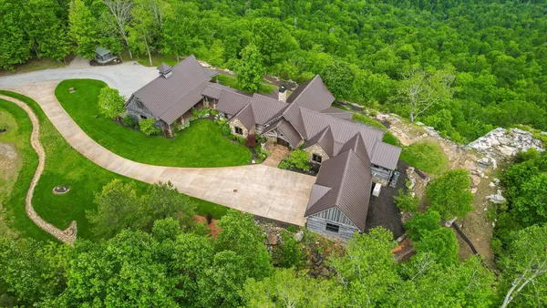 $2,750,000 | 6835 Jasper Highlands Boulevard, Jasper, TN 37347