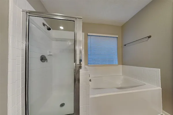 $2,050 | 14626 Cypress Falls Drive, Cypress, TX 77429