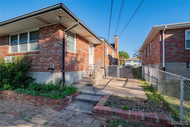 $349,900 | 5614 Bancroft Avenue, St. Louis, MO 63109