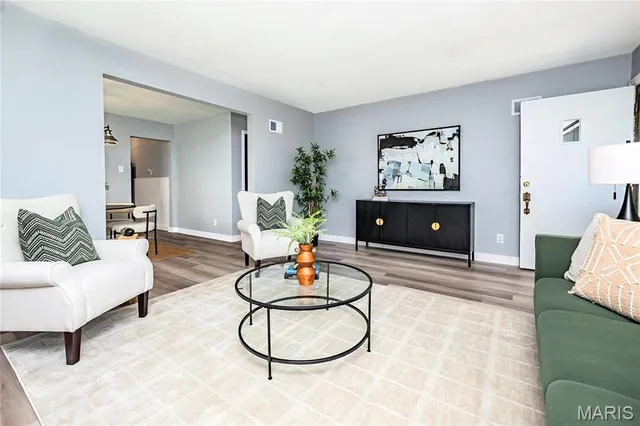 $349,900 | 5614 Bancroft Avenue, St. Louis, MO 63109