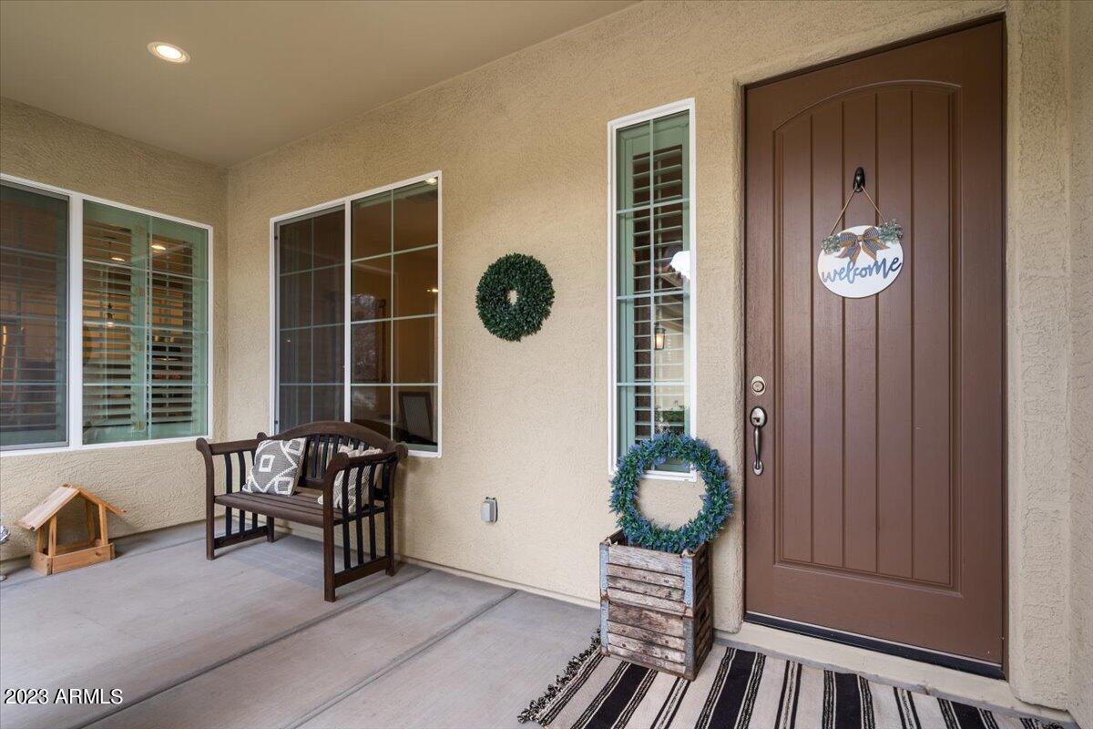 04-Front entry