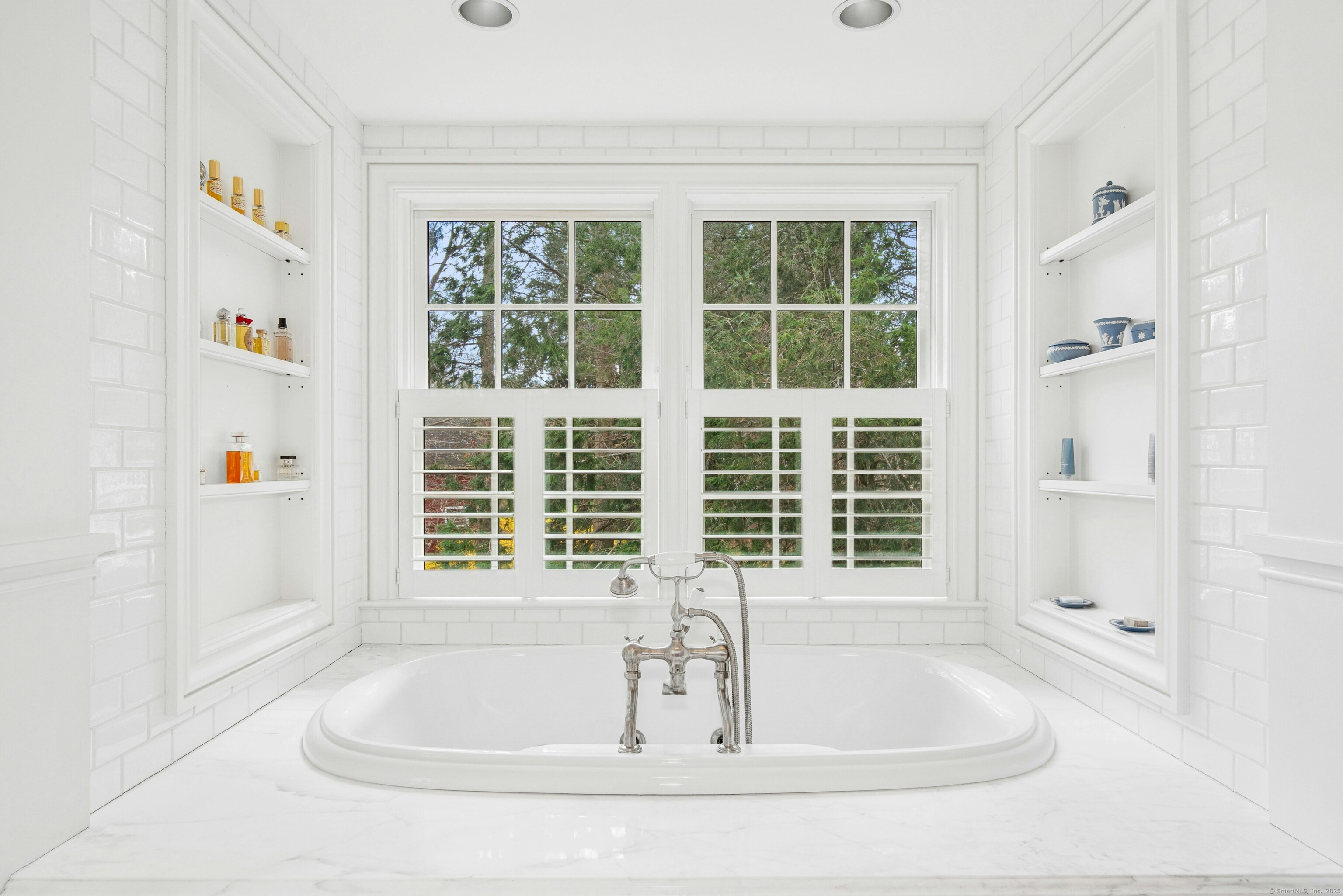 584 West Road New Canaan, CT 06840 - Photo 17 of 33