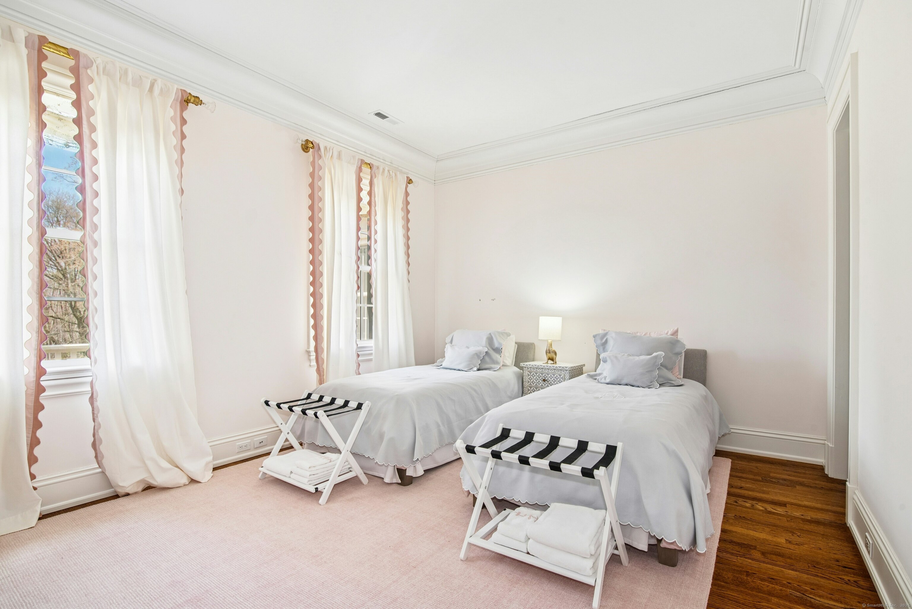 584 West Road New Canaan, CT 06840 - Photo 18 of 33