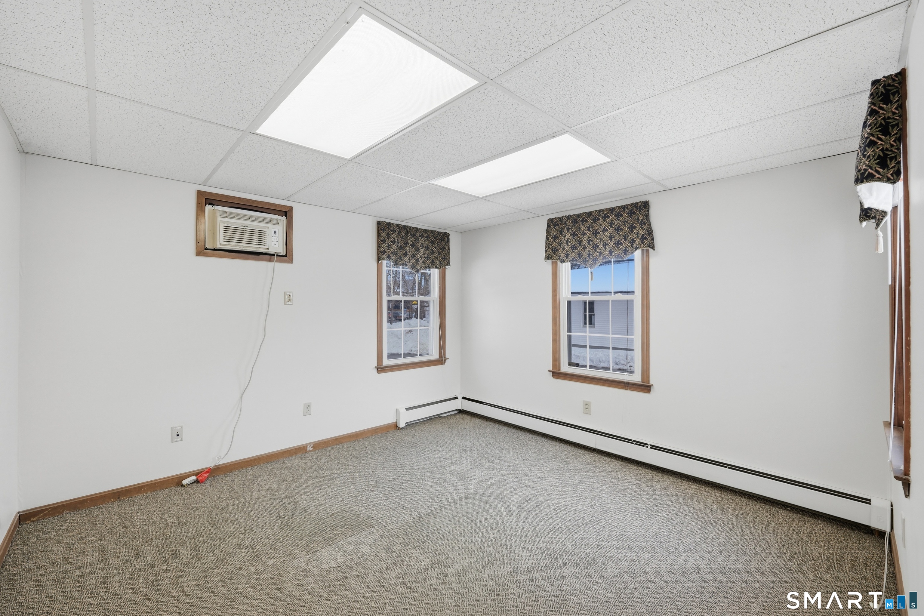 66 Maple Avenue Windsor, CT 06095 - Photo 25 of 38 an empty room with a window