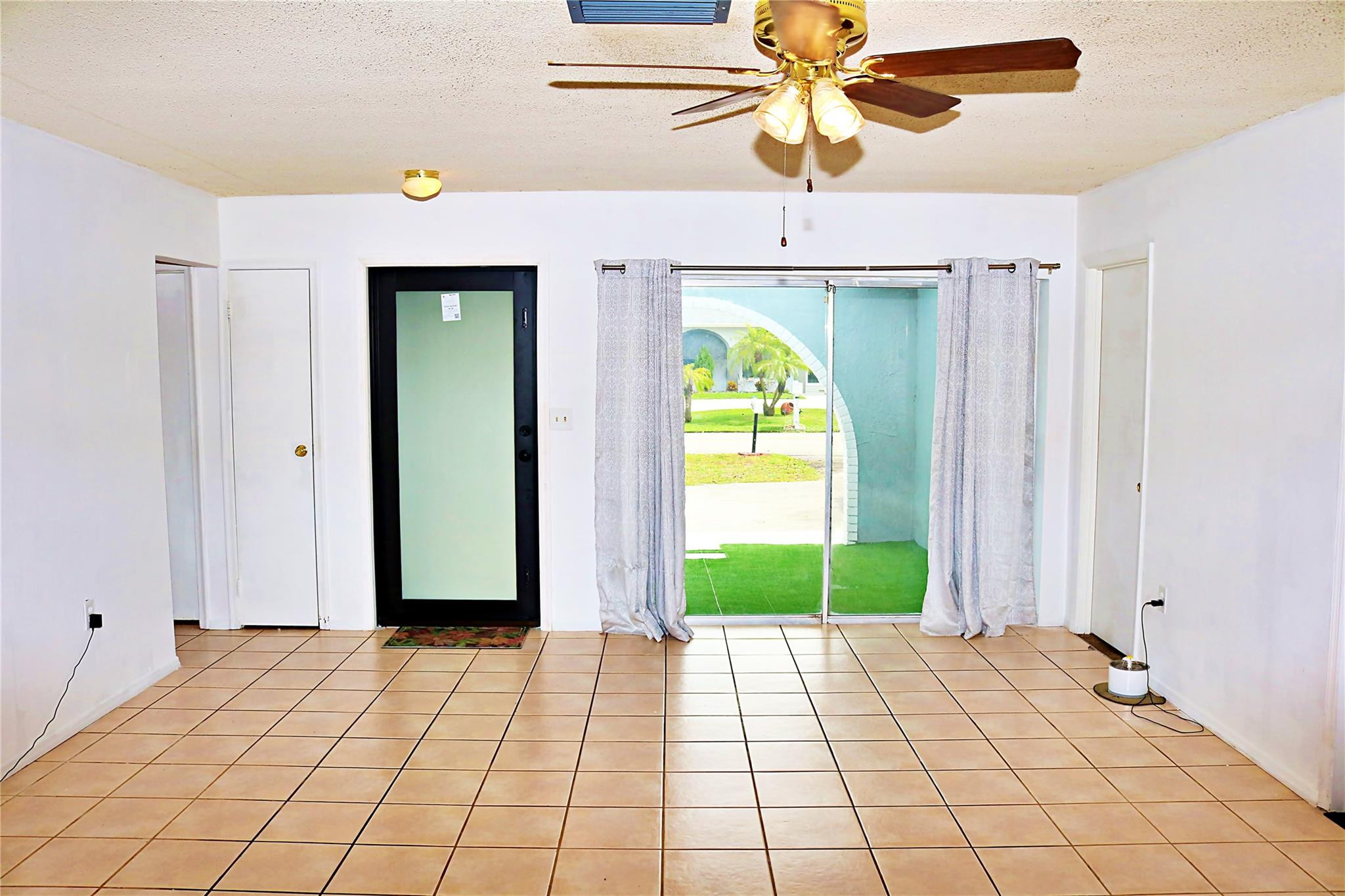 2704 Canal Road Miramar, FL 33025 - Photo 16 of 50 Photo 16